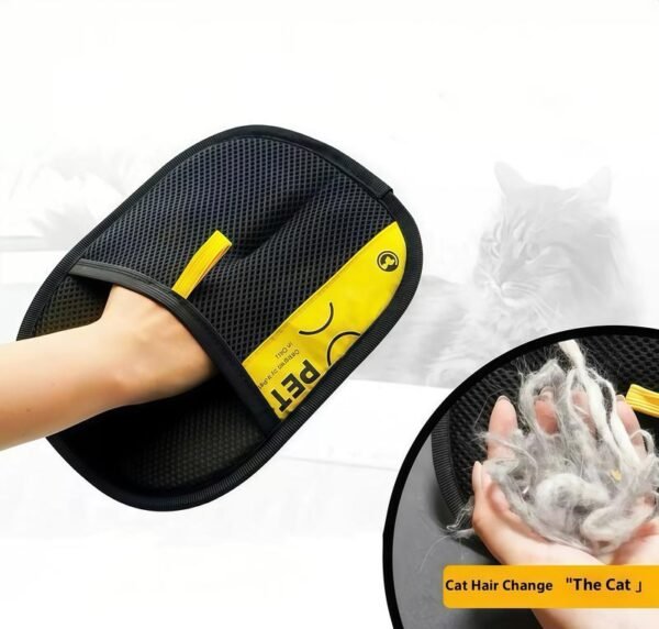 Pet Hair Removal Gloves — Reusable Fur Lifter for Sofas, Beds & Car Seats — image 2 Pet Hair Removal Gloves — Reusable Fur Lifter for Sofas, Beds & Car Seats